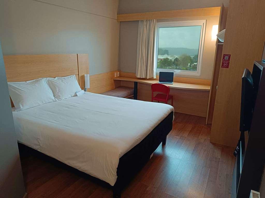 Hotel ibis Puerto Montt Camera foto