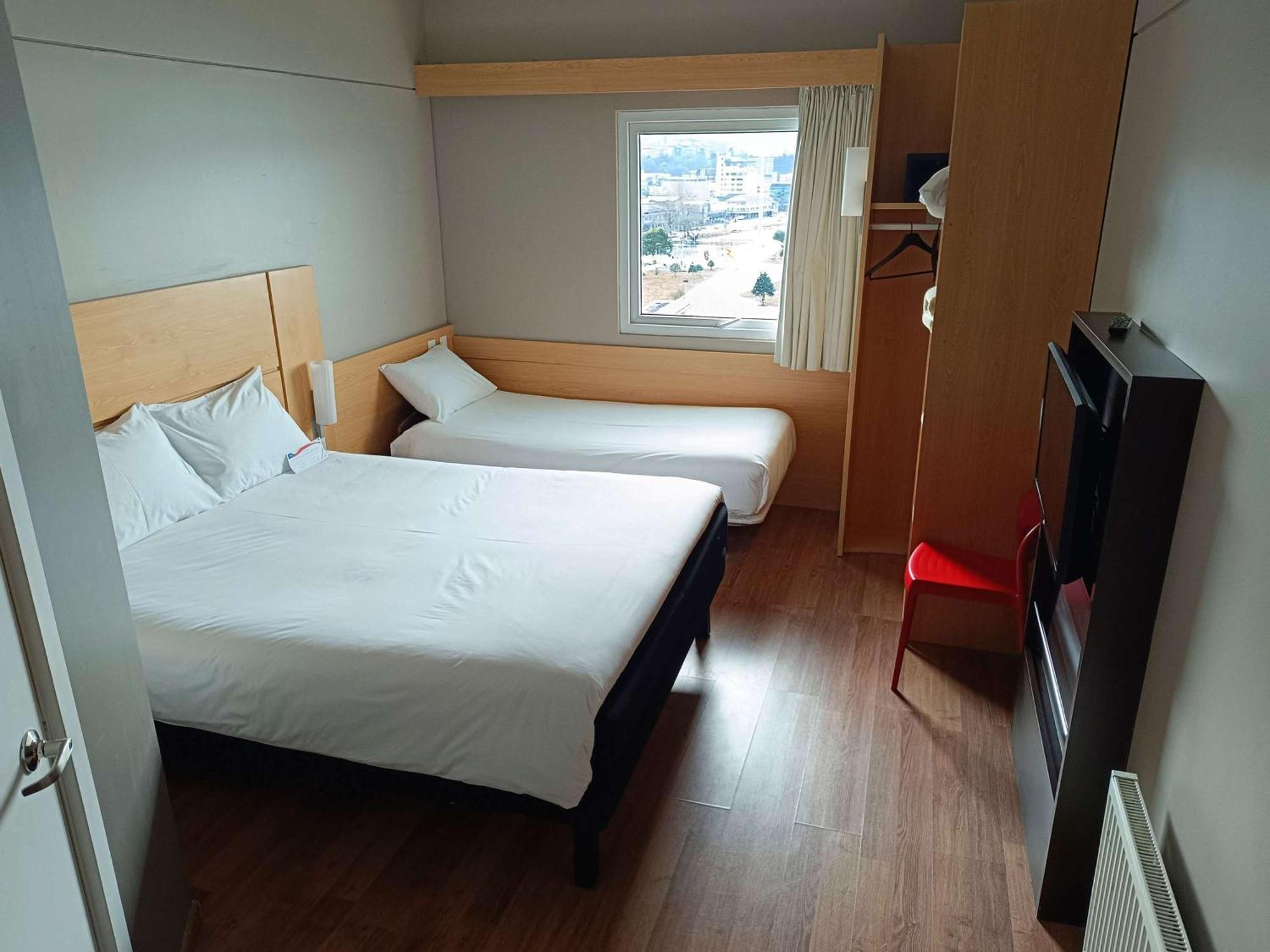 Hotel ibis Puerto Montt Esterno foto